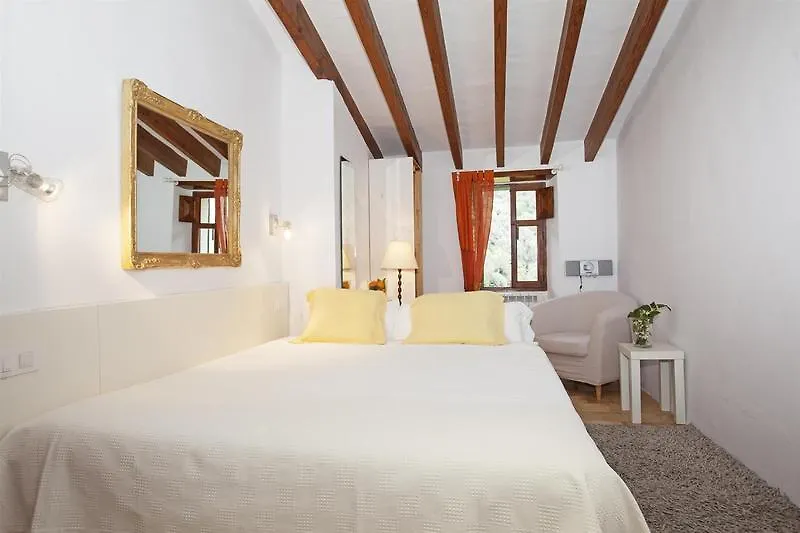 Fornalutx Petit Hotel - Bed & Breakfast