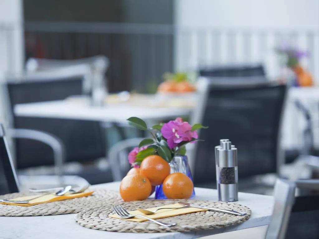 Fornalutx Petit Hotel - Bed & Breakfast 4*,  إسبانيا